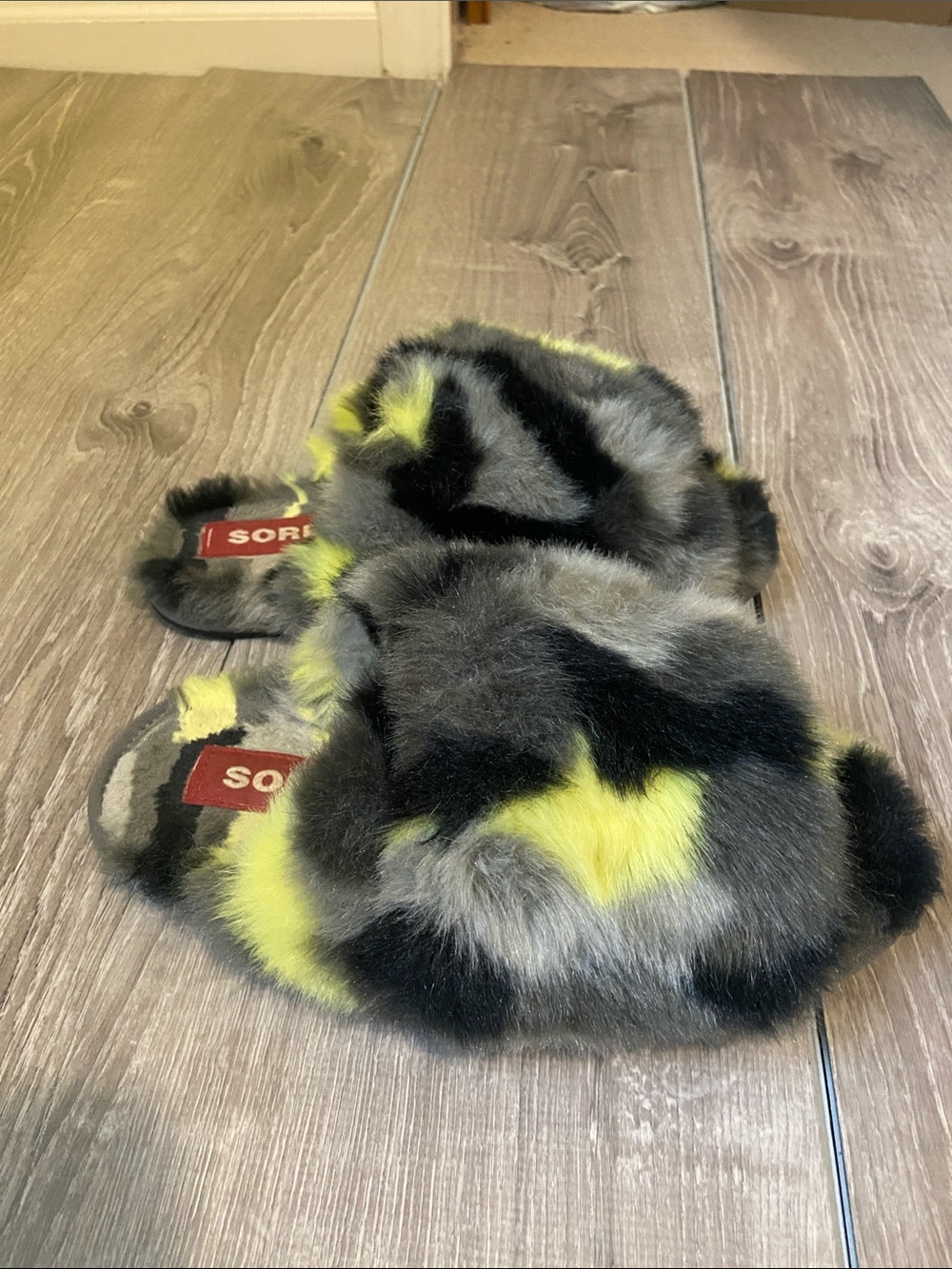 Sorel Go Mail Run Fuzzy Slide Slippers in Black, Gray & Yellow Camo